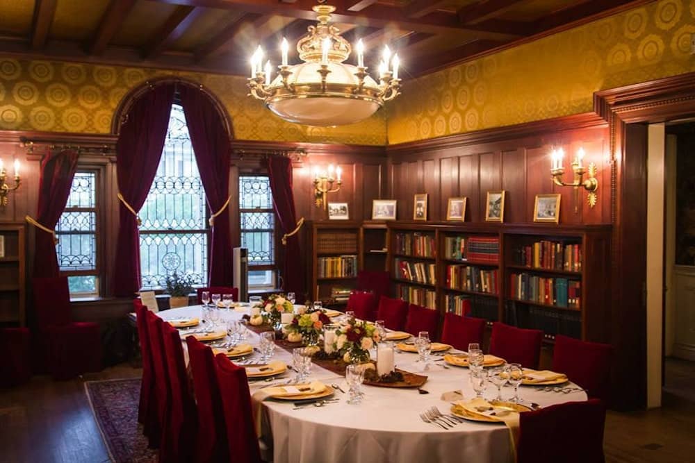 WD2018828 TheGovernorHillMansion 04